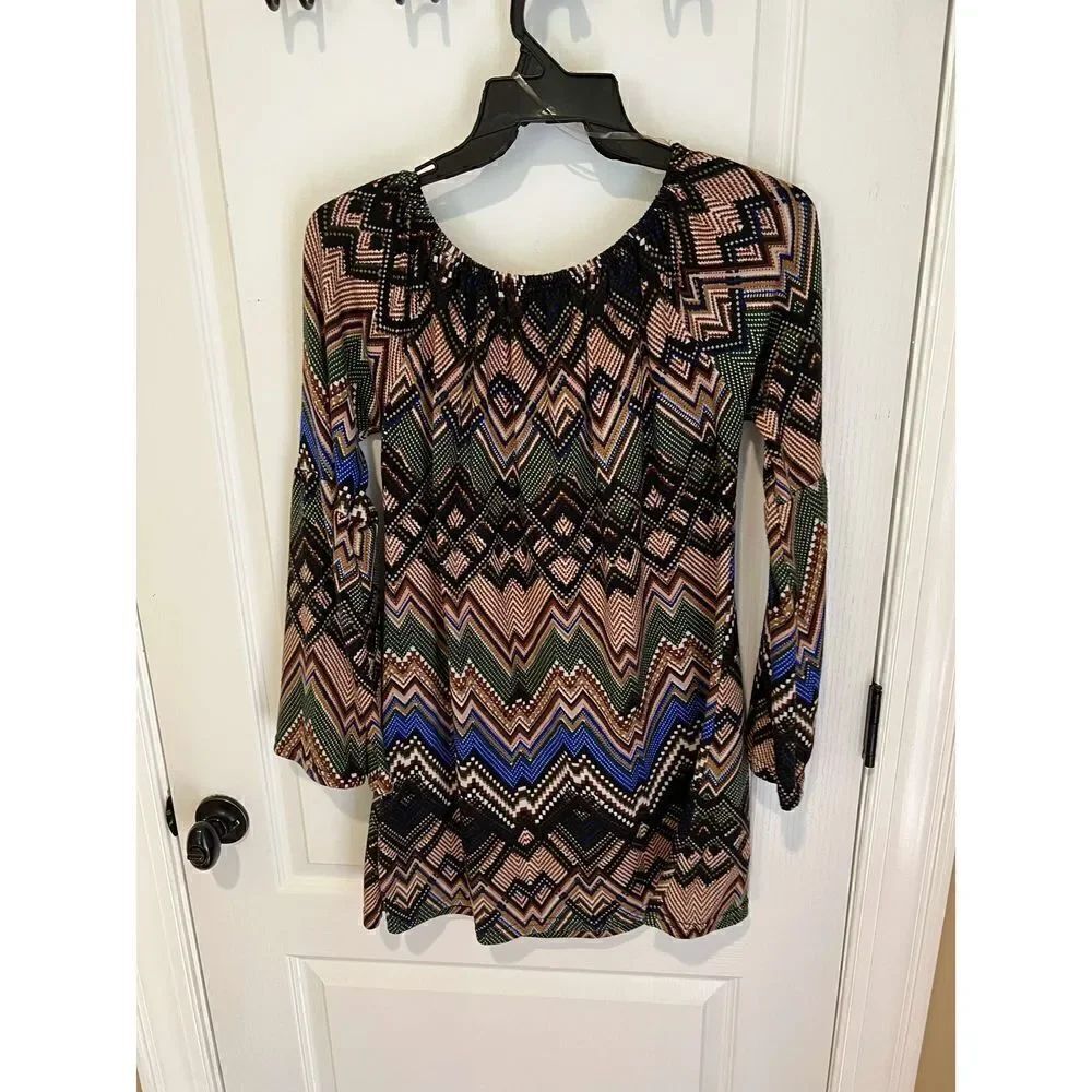 Win Win Brown and Blue Bell Sleeve Tunic Sweater Flattering fit size L